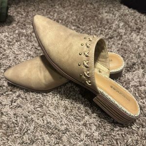 Maurice’s flat mules